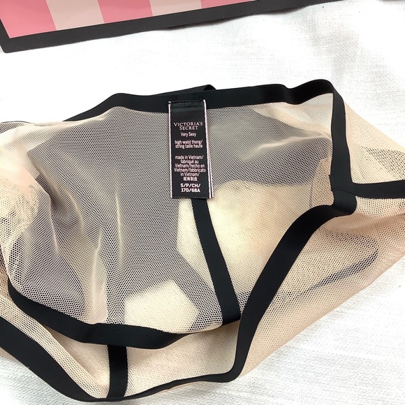 Victoria's Secret High-Waist V-String Panty - Picture 7 of 8